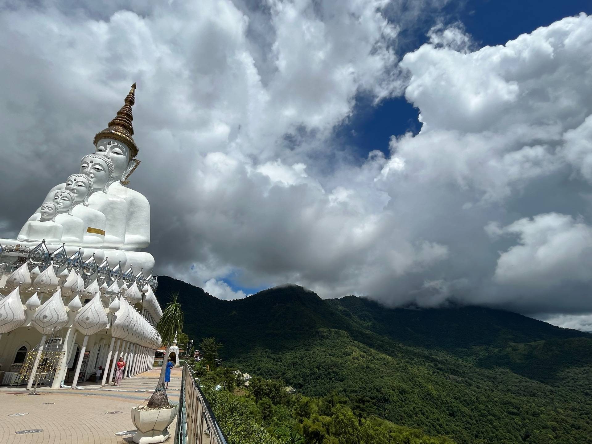 วัดผาซ่อนแก้ว - รีวิวที่ 1
